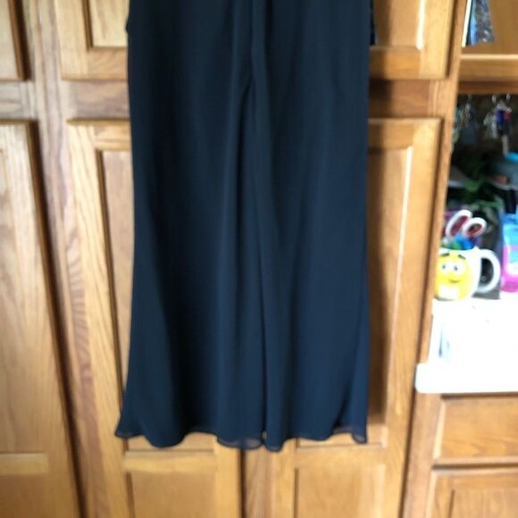 Cachet V-Neck Silk Rhinestone Sleeveless Chiffon Formal Midi Dress - 4 - Picture 10 of 11